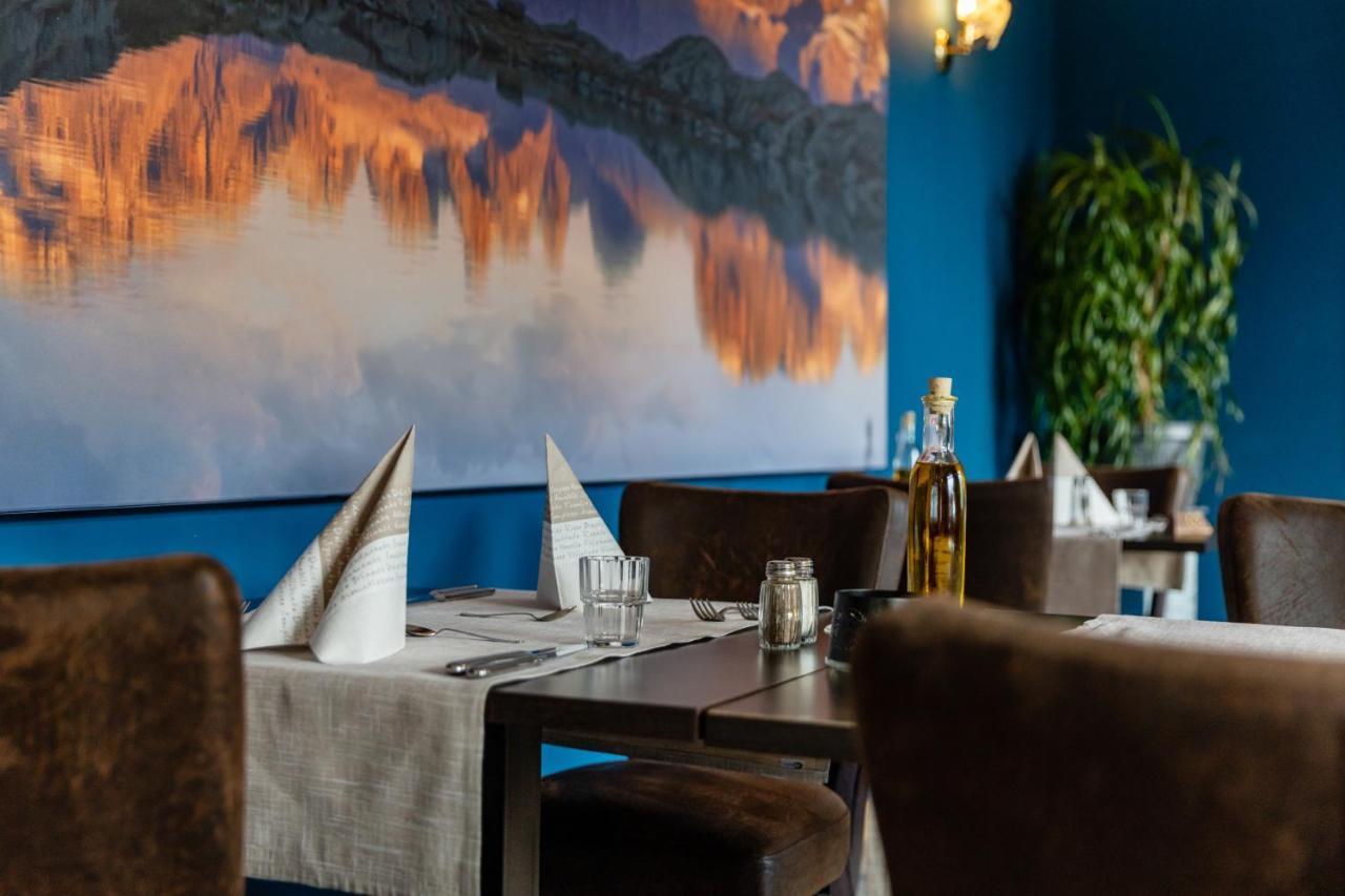 Hotel Lory - Molveno - Dolomiti エクステリア 写真