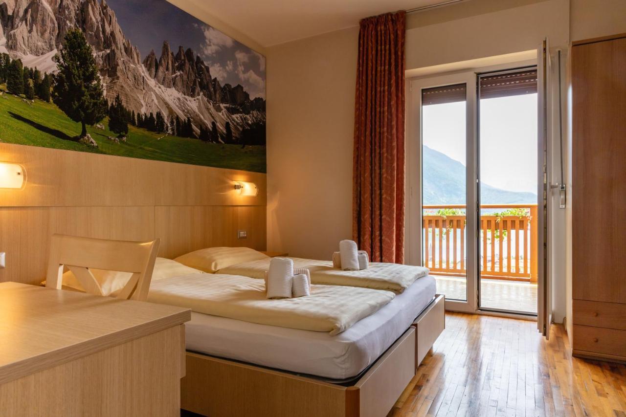 Hotel Lory - Molveno - Dolomiti エクステリア 写真