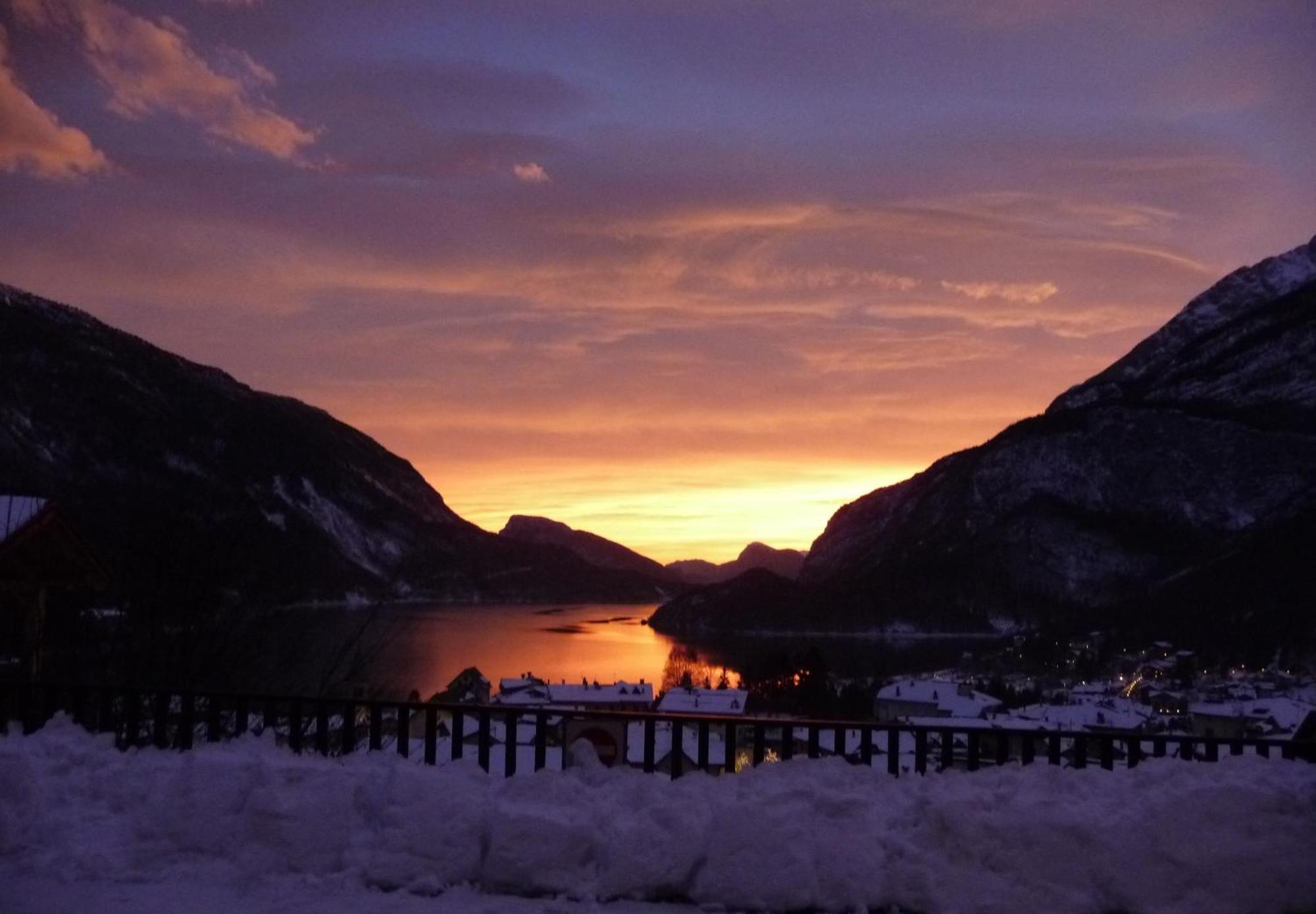 Hotel Lory - Molveno - Dolomiti エクステリア 写真