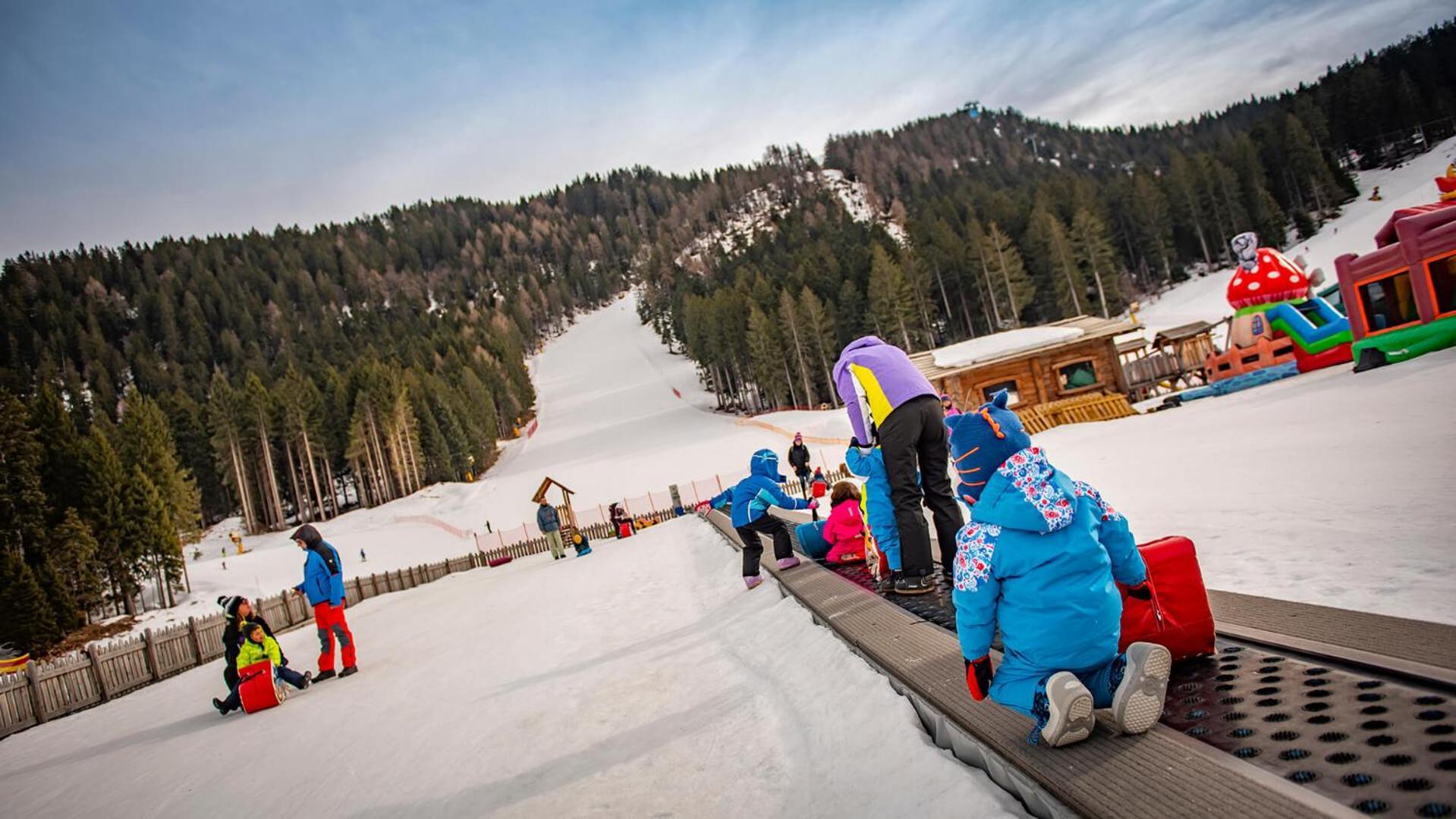 Hotel Lory - Molveno - Dolomiti エクステリア 写真