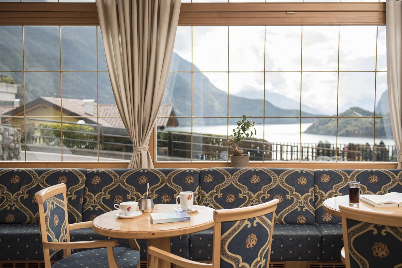 Hotel Lory - Molveno - Dolomiti エクステリア 写真